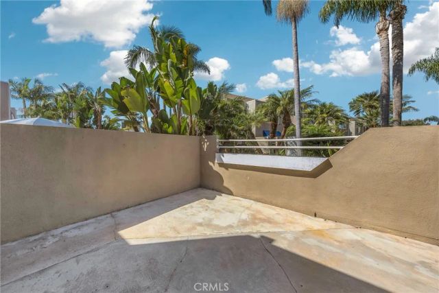3361 Tempe, Huntington Beach, CA 92649