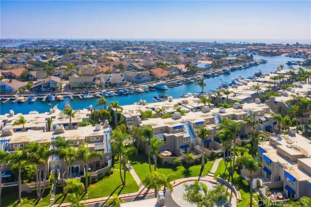 3361 Tempe, Huntington Beach, CA 92649