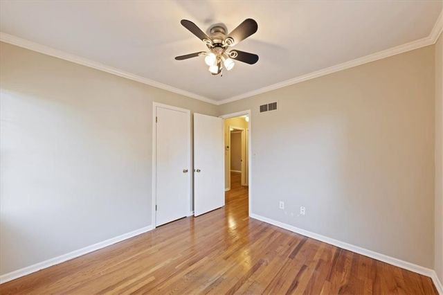 5433 Foster Street, Overland Park, KS 66202