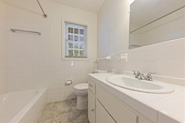 5433 Foster Street, Overland Park, KS 66202