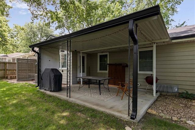 5433 Foster Street, Overland Park, KS 66202