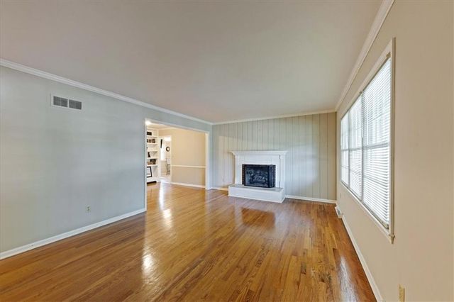 5433 Foster Street, Overland Park, KS 66202