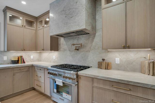 Lot 1 1003 Baldwin Path, Dix Hills, NY 11746