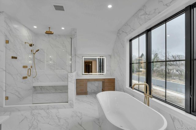 Lot 1 1003 Baldwin Path, Dix Hills, NY 11746