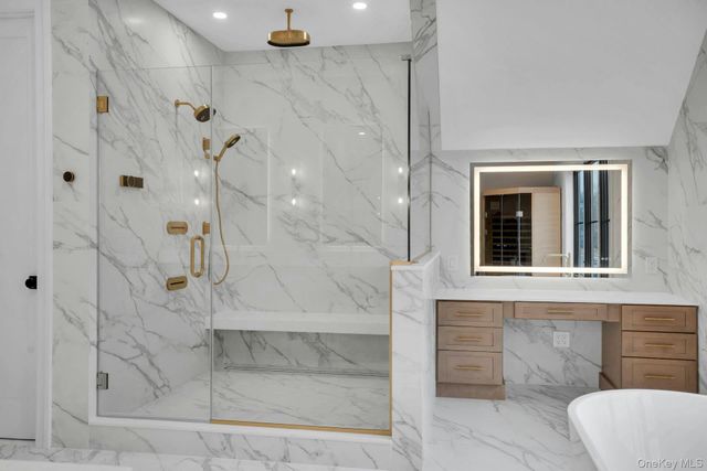 Lot 1 1003 Baldwin Path, Dix Hills, NY 11746