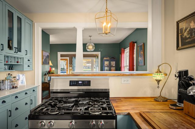 904 S Highland Park Avenue, Chattanooga, TN 37404