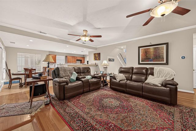 314 Willowood Drive, League City, TX 77573