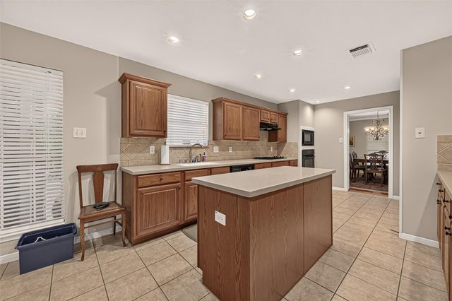 314 Willowood Drive, League City, TX 77573