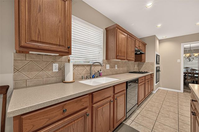 314 Willowood Drive, League City, TX 77573