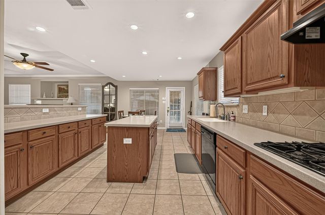 314 Willowood Drive, League City, TX 77573