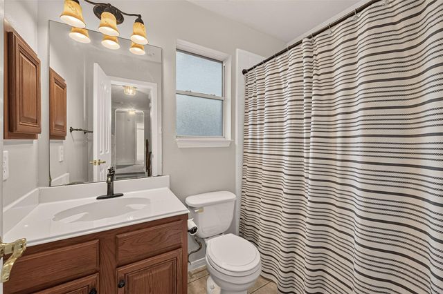 314 Willowood Drive, League City, TX 77573