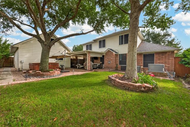 314 Willowood Drive, League City, TX 77573