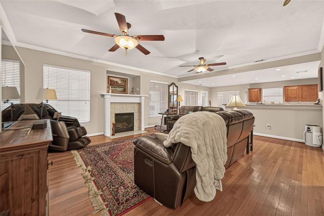 314 Willowood Drive, League City, TX 77573