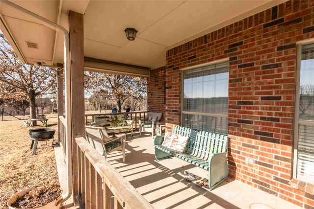 2168 Fruitland Road, Sunset, TX 76270