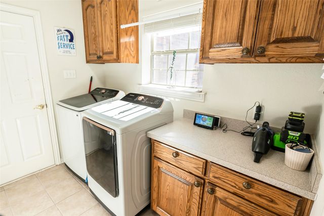 2168 Fruitland Road, Sunset, TX 76270