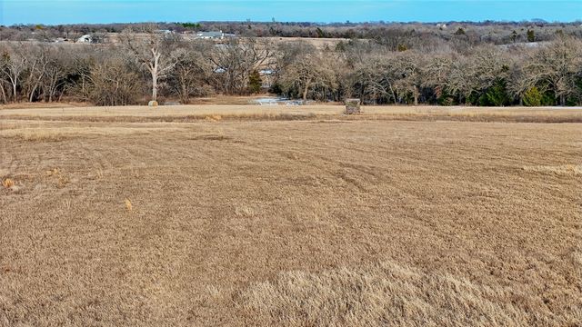 2168 Fruitland Road, Sunset, TX 76270