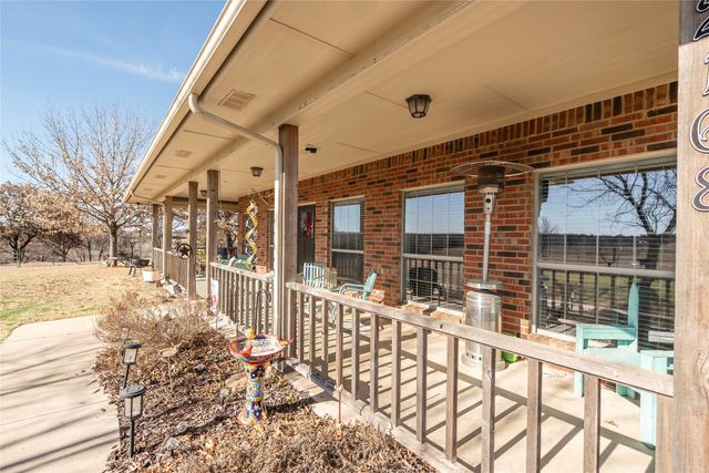 2168 Fruitland Road, Sunset, TX 76270