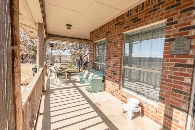 2168 Fruitland Road, Sunset, TX 76270