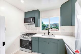 16185 W Sunset Blvd 10, Pacific Palisades, CA 90272