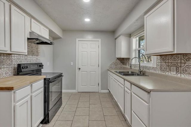 937 Brown Drive, Midwest City, OK 73110