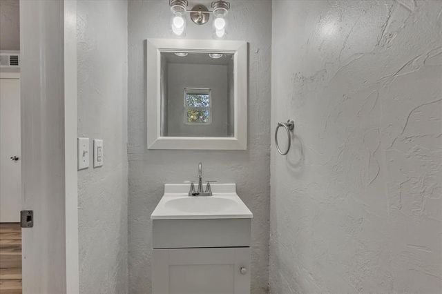 937 Brown Drive, Midwest City, OK 73110