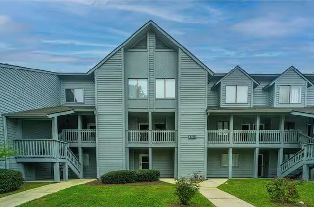 8471 Yadkin Circle M, North Charleston, SC 29406