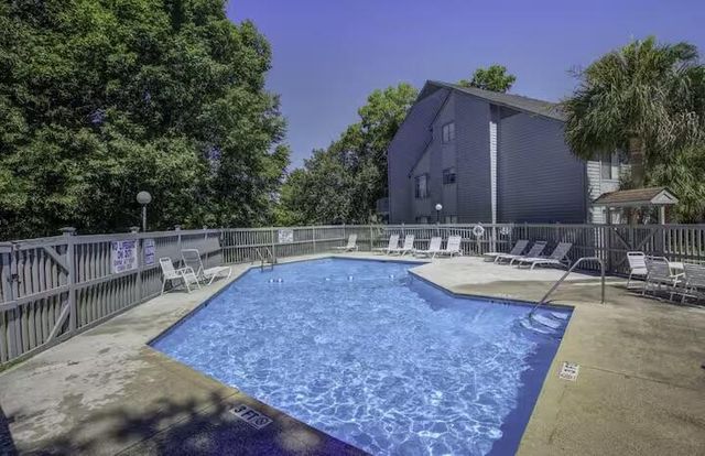 8471 Yadkin Circle M, North Charleston, SC 29406