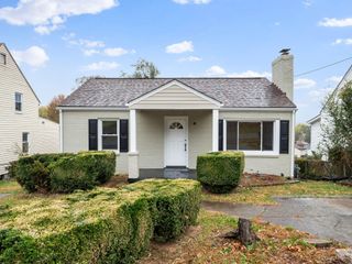 2009 Kenwood BLVD, Roanoke, VA 24013