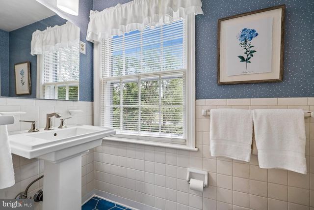 4616 NORBECK RD, Rockville, MD 20853