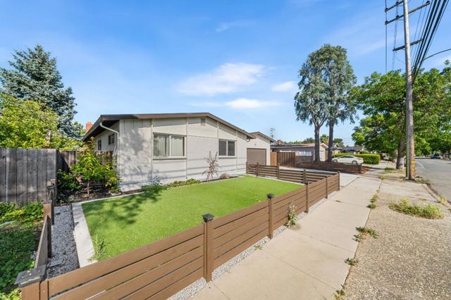 3234 Jarvis Avenue, San Jose, CA 95118
