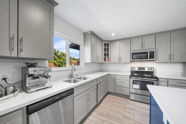 3234 Jarvis Avenue, San Jose, CA 95118