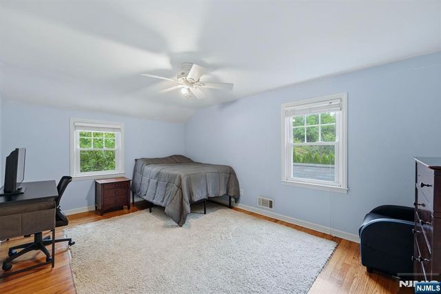 125 Midwood Road, Glen Rock, NJ 07452