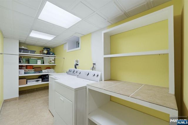 125 Midwood Road, Glen Rock, NJ 07452