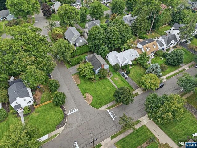 125 Midwood Road, Glen Rock, NJ 07452