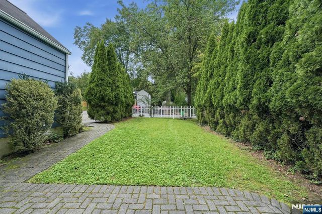 125 Midwood Road, Glen Rock, NJ 07452