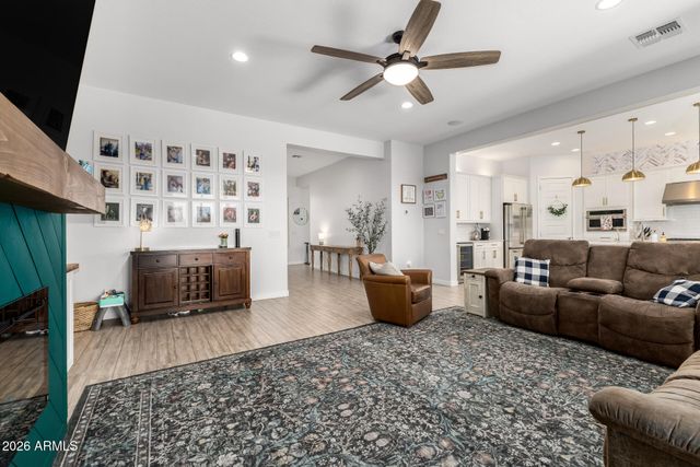 5950 S COLORADO Street, Chandler, AZ 85249