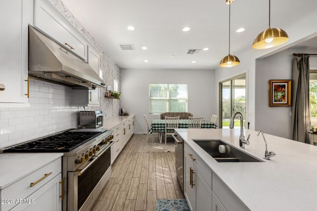 5950 S COLORADO Street, Chandler, AZ 85249