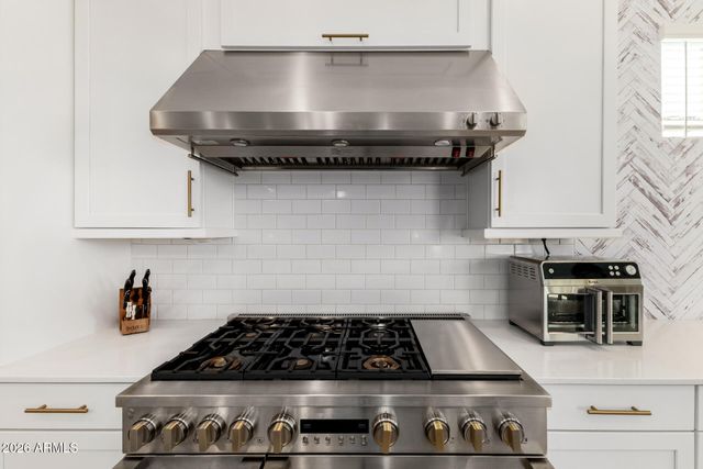 5950 S COLORADO Street, Chandler, AZ 85249