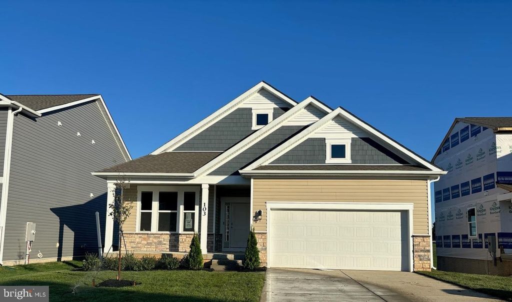 142 WOODFORD DR, Stephens City, VA 22655