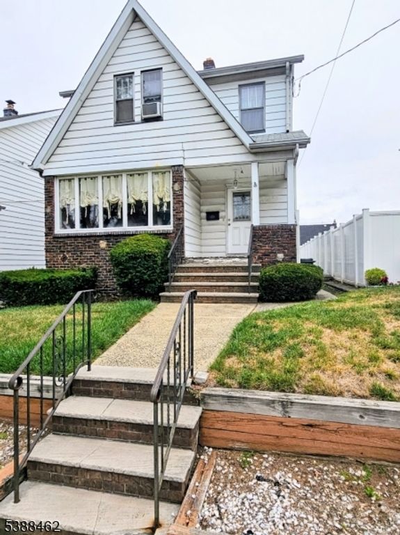 449 Jauncey Ave, Lyndhurst Twp., NJ 07071