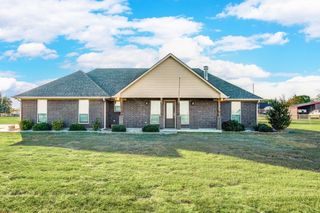 714 Mohawk Drive, Tioga, TX 76271