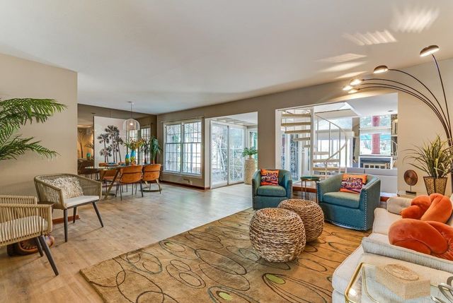 1030 N Vincent Ln, Wichita, KS 67206