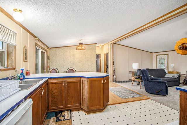 60651 Bert Road, Colon, MI 49040