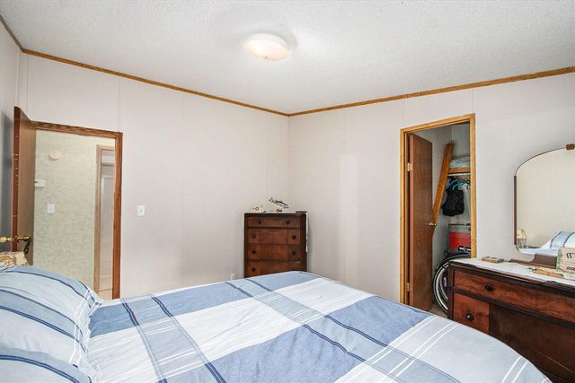 60651 Bert Road, Colon, MI 49040