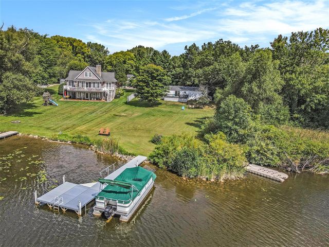 60651 Bert Road, Colon, MI 49040