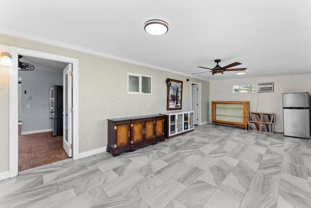 509 Sunset Drive, Oceanside, CA 92058