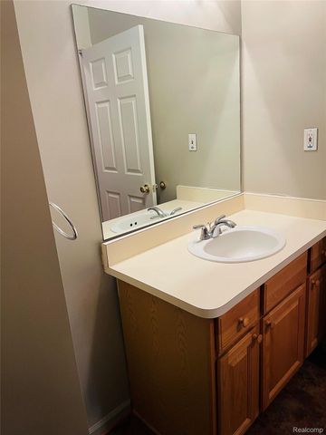 1586 Heron Circle, Canton Charter Township, MI 48187