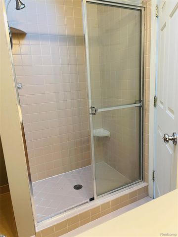 1586 Heron Circle, Canton Charter Township, MI 48187