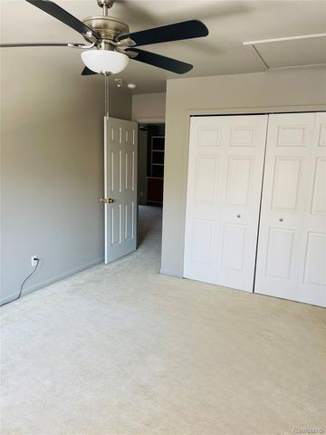 1586 Heron Circle, Canton Charter Township, MI 48187