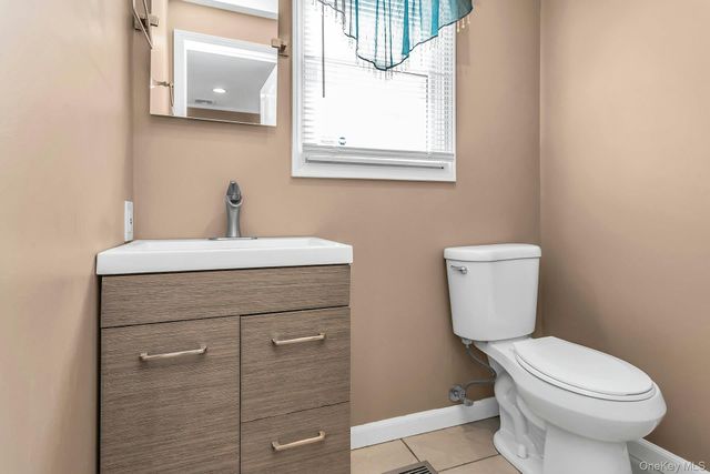 173 N Kings Avenue, Massapequa, NY 11758